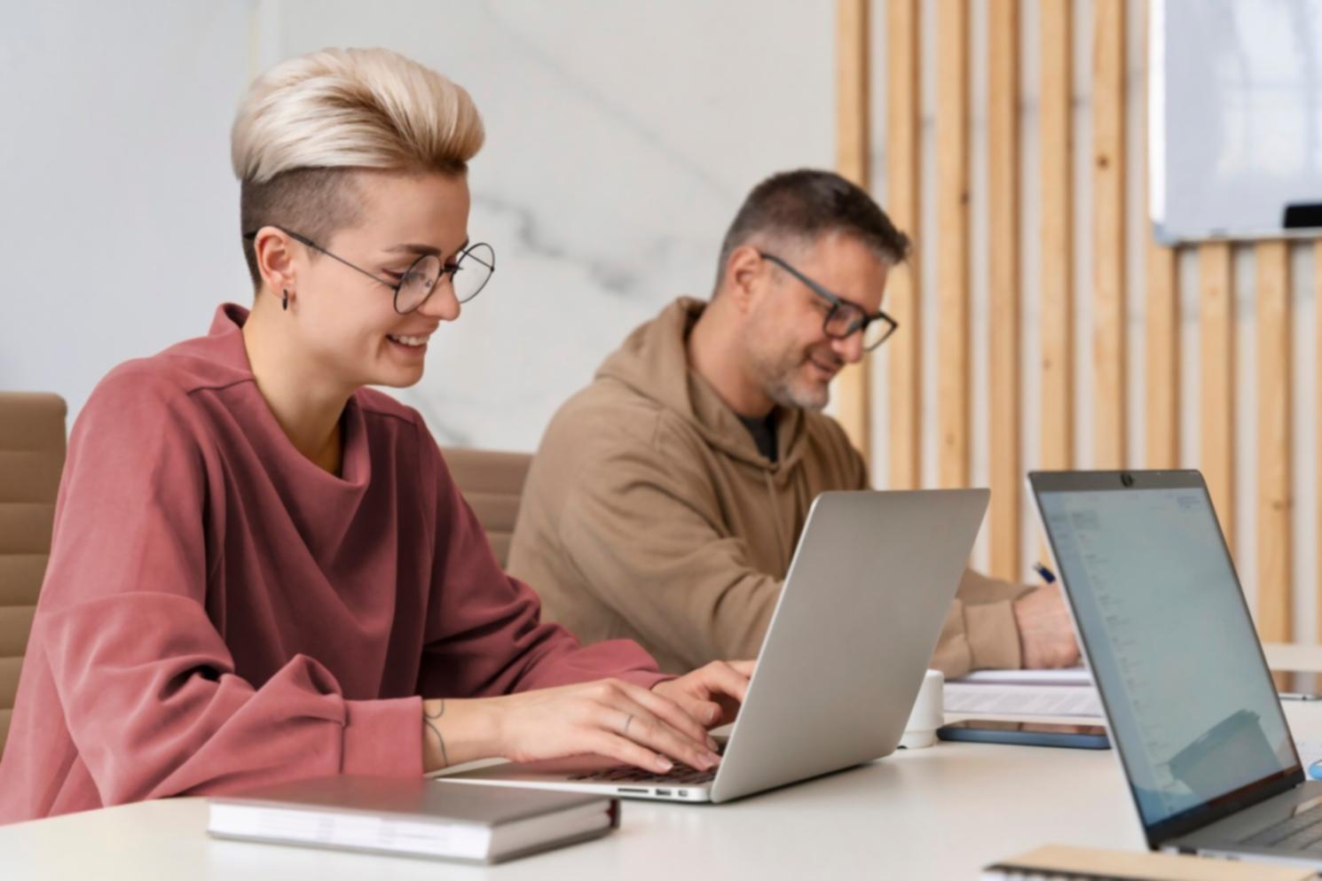 Finanzanalysten bei der Arbeit mit Bewertungsmodellen